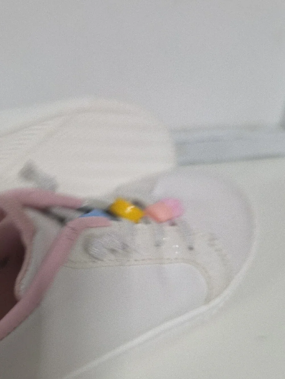Carter's White and Pink Smiley-Accent Kids Sneakers Nwot.size 8